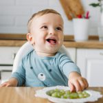 Bébé heureux